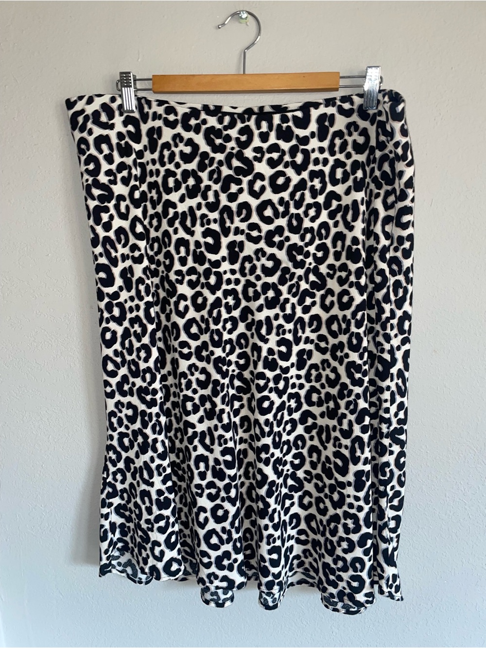Leopard Print Midi Skirt - Black & White sz 2X elastic waist